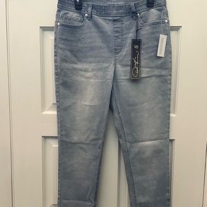NWT DG2 Diane Gilman Stone Washed Denim Sexy Straight Leg Jeans Size Medium